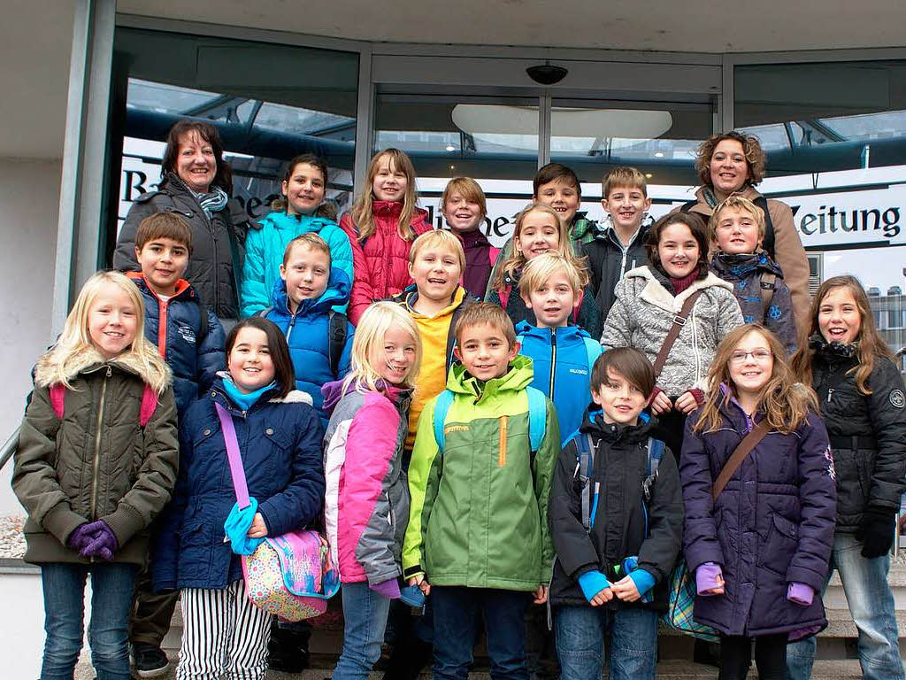Die Klasse 4 der Hörnlebergschule Winden mit ihrer Lehrerin Dagmar Joos. Die Klasse 4 der Hörnlebergschule Winden mit ihrer Lehrerin Dagmar Joos.
