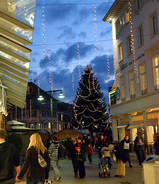 Lrrach im  Glanz der Weihnachtsbeleuchtung   | Foto: Archivbild: Barbara Ruda