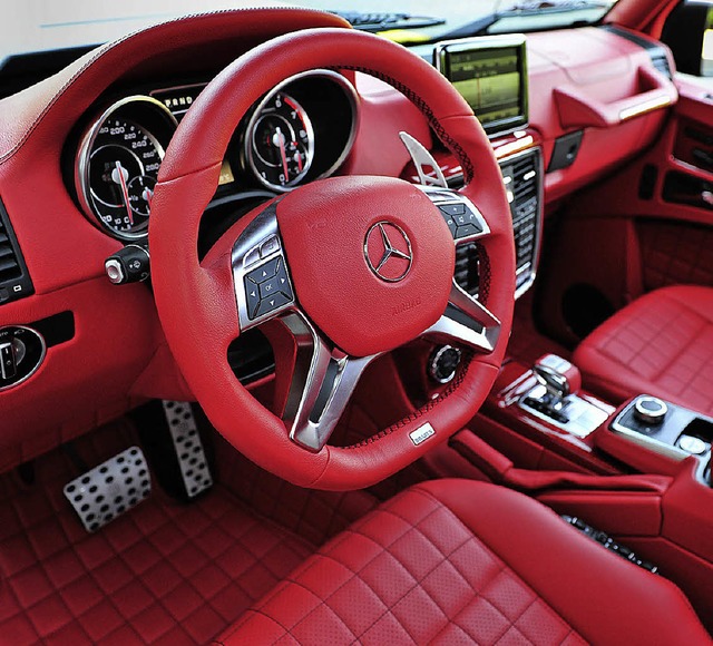 Der Fahrer sieht Rot: Der Trend zur Fa... sich auch in diesem Mercedes nieder.   | Foto: Brabus/Dpa