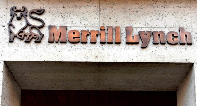 Die Investmentbank Merril Lynch soll v...tsbedingungen ihrer Praktikanten sind.  | Foto: dpa