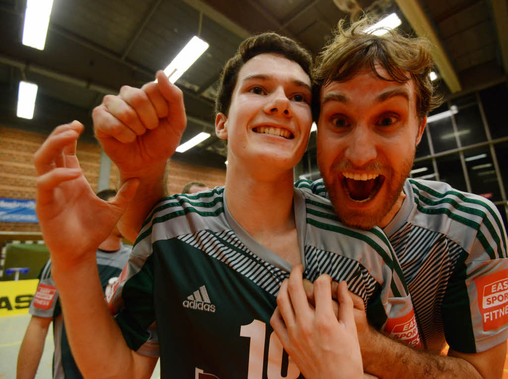 Freiburgs Volleyballer haben alles in die Waagschale geworfen und mit 3:1 gewonnen.