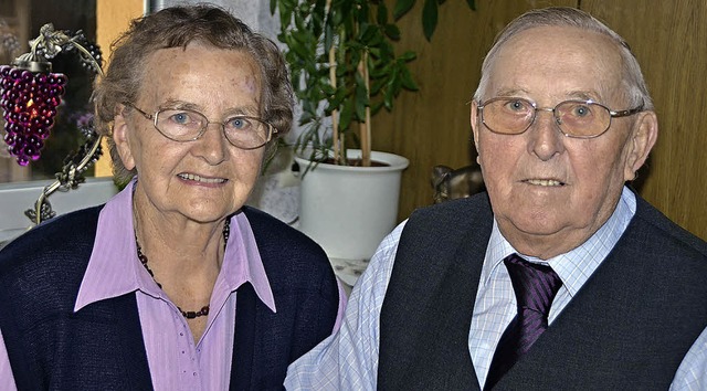 Knigschaffhausen. Heinz und Elfriede ... Fest der Diamantenen Hochzeit feiern.  | Foto: Roland Vitt