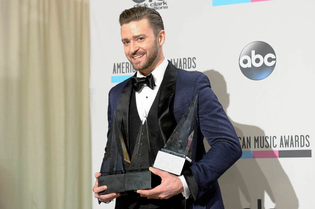 Snger Justin Timberlake gewann drei der begehrten Glaspyramiden...