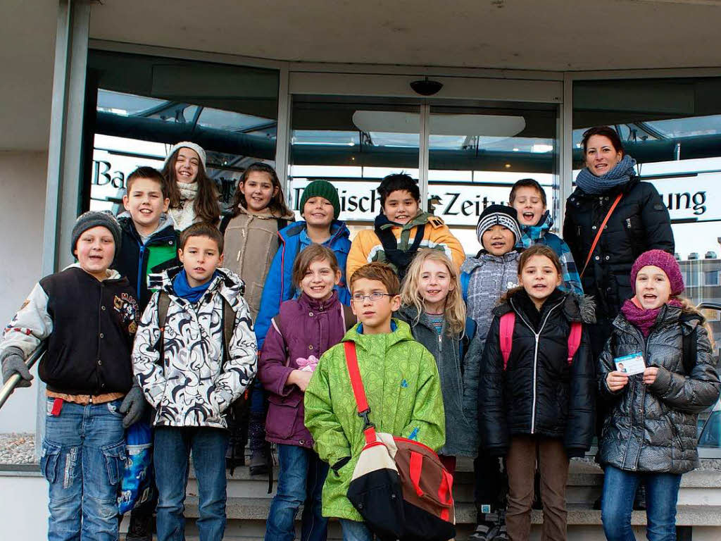 Die Klasse 4c der Hans-Thoma-Schule Weil am Rhein – Haltingen mit ihrer Lehrerin Evelyn Deters. Die Klasse 4c der Hans-Thoma-Schule Weil am Rhein – Haltingen mit ihrer Lehrerin Evelyn Deters.