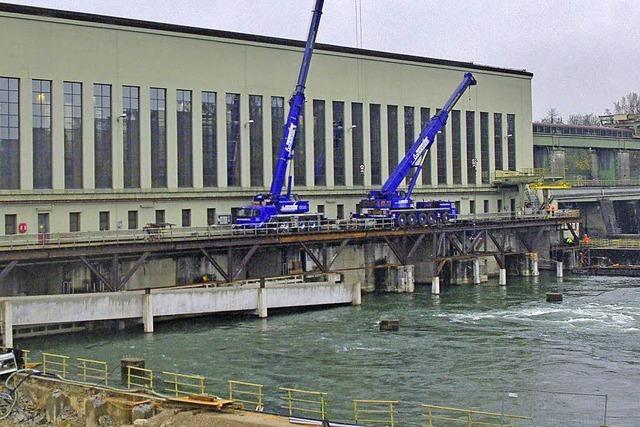 Bau der Fischtreppe am Kraftwerk Ryburg erreicht schwierigste Phase