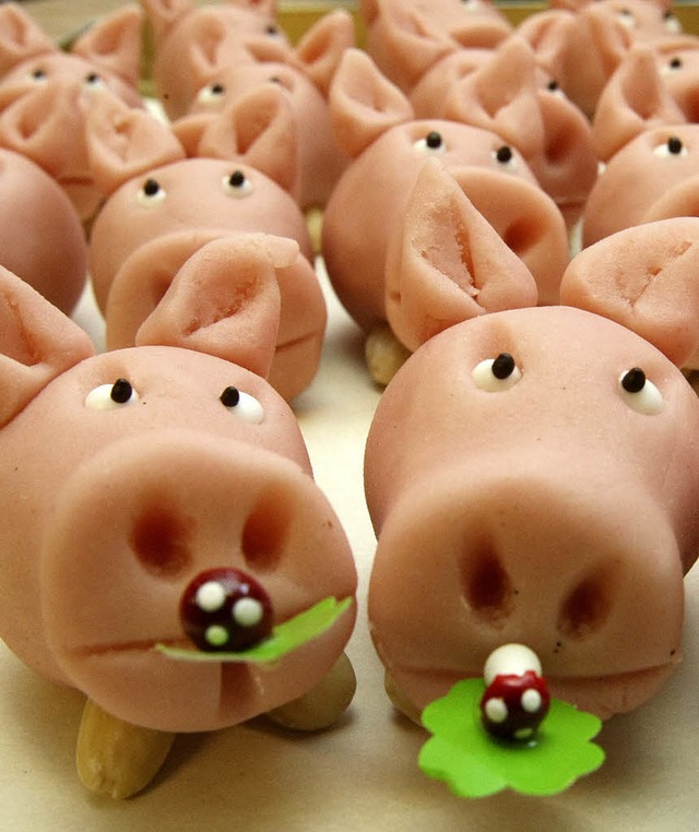 Bringen diese Schweine Glck?   | Foto: dpa