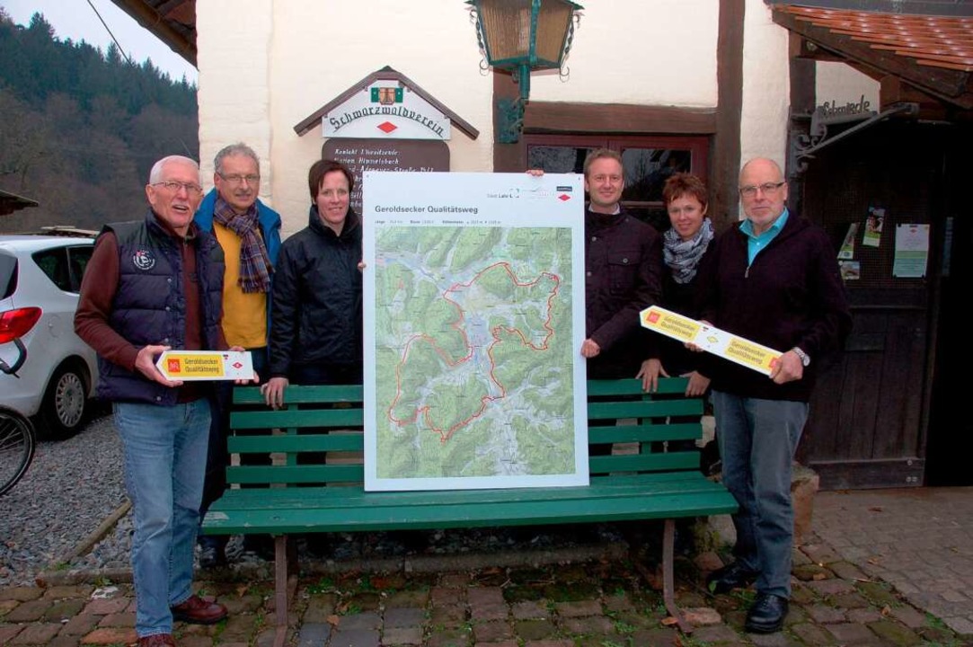 Die Initiatoren mit Karte:  (von links...eck vom Schwarzwaldverein Reichenbach.  | Foto: Wolfgang Beck