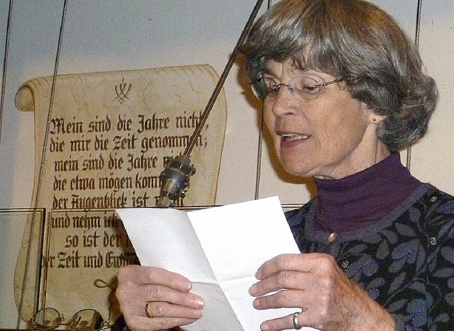 Hildegard Seger las als Nichtalemannin Mundart vor.   | Foto: gar