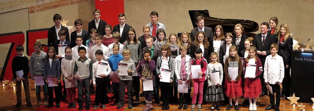 Eine stattliche Zahl von Preisen gab e...n der Mllheimer Martinskirche statt.   | Foto: Dorothee Philipp