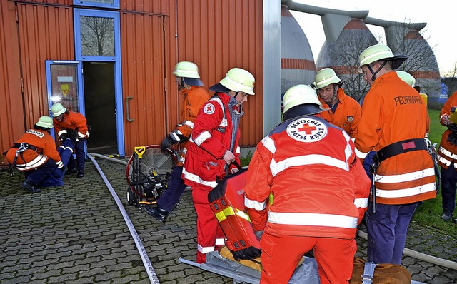 Forchheim. Die Rettungskrfte, Feuerwehr und DRK arbeiteten Hand in Hand.  | Foto: Roland Vitt