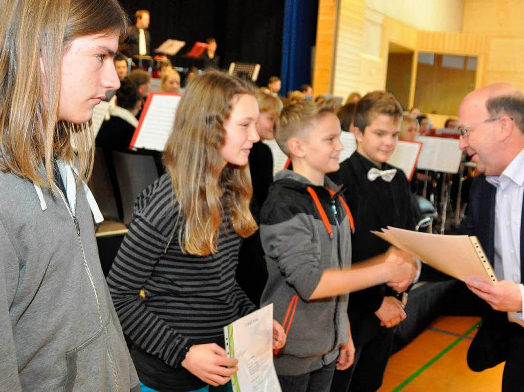 Impressionen von der Verleihung der Leistungsabzeichen und dem Konzert des Verbandsjugendorchesters