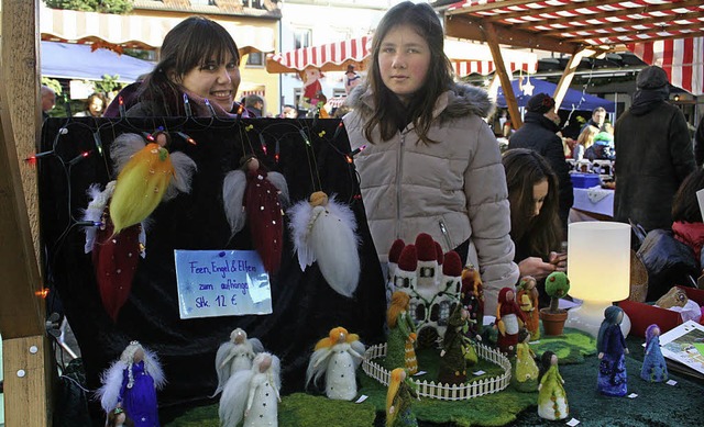 Ein vielfltiges Angebot an Handarbeit...ieder beim Weihnachtsmarkt in Ihringen  | Foto: Elisabeth Jakob-Klblin