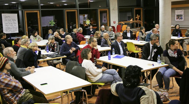 Viele waren gekommen, um sich bei der ... zu informieren und aktiv mitzuwirken.  | Foto: Katharina Bartsch