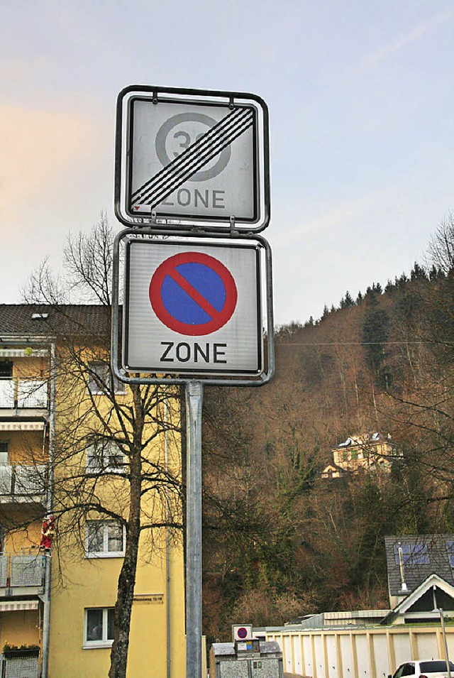 Missachtet wurde hufig beim Kalten Ma... Parkverbotszone, was geahndet wurde.   | Foto: Jung