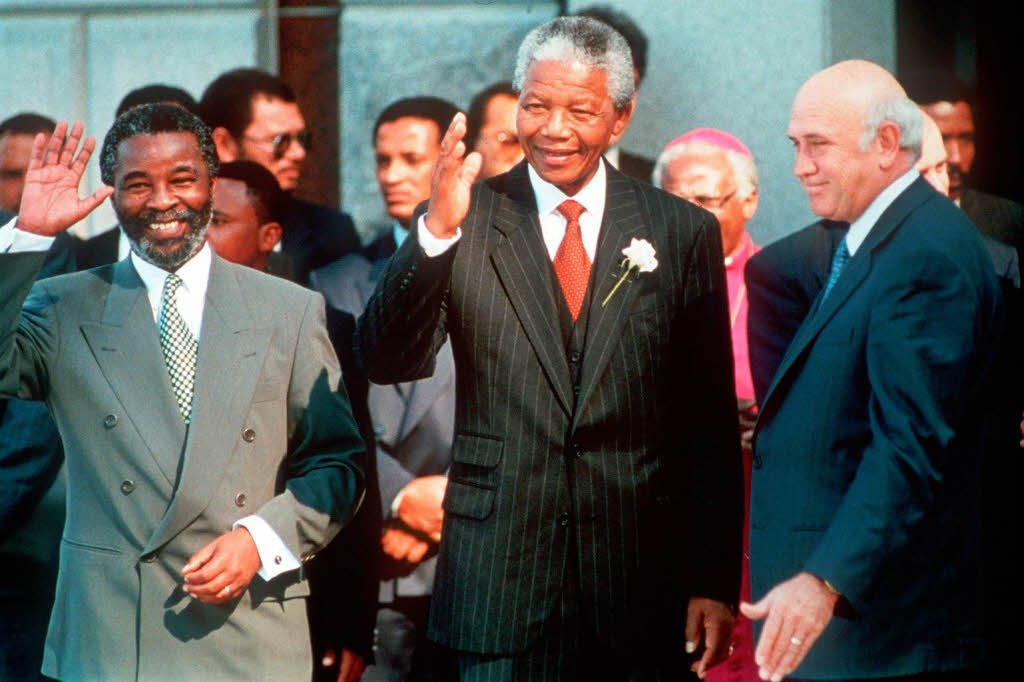 1994: Nelson Mandela, einen Tag vor seiner Vereidigung als neuer Prsident Sdafrikas.