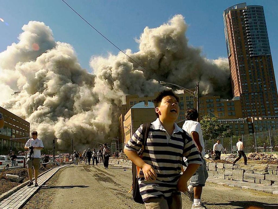 Startschuss für den Boom der Sicherhei...: der 11. September 2001 in New York.   | Foto: dpa/EMI