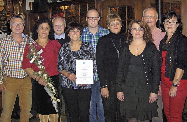 Langjhrige Mitarbeiter der Wscherei ...osef Nieratschker und Susanne Mutter.   | Foto: Privat