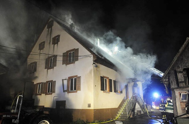 Eine Explosion, ausgelst durch eine G...einen Brand  in Gennenbach zur Folge.   | Foto: Volker Mnch