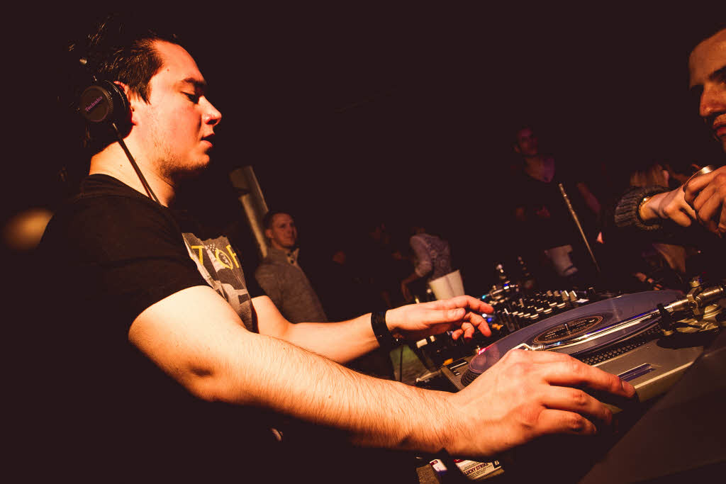 Jugendliche aus ganz Sdbaden tanzten bei der Rich Kidz-Party im Universal D.O.G. zu HipHop und Electro House.