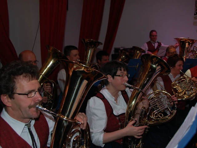 Der Musikverein Eberfingen begeisterte...ner musikalischen Reise durch Amerika.  | Foto: Binner-Schwarz