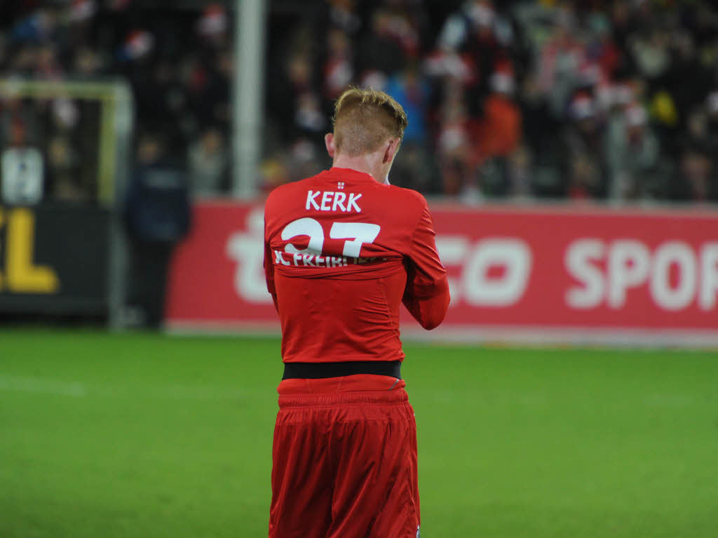 Der SC Freiburg hat auch das zweite Spiel der englischen Woche gegen starke Wolfsburger verloren.