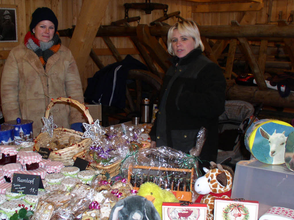 Eine bunte Vielfalt erwartete die Besucher auf dem Weihnachtsmarkt am Klausenhof