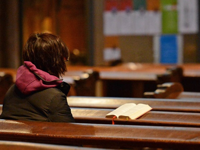 Einige finden auch den Weg zurck in die Kirche.  | Foto: dpa