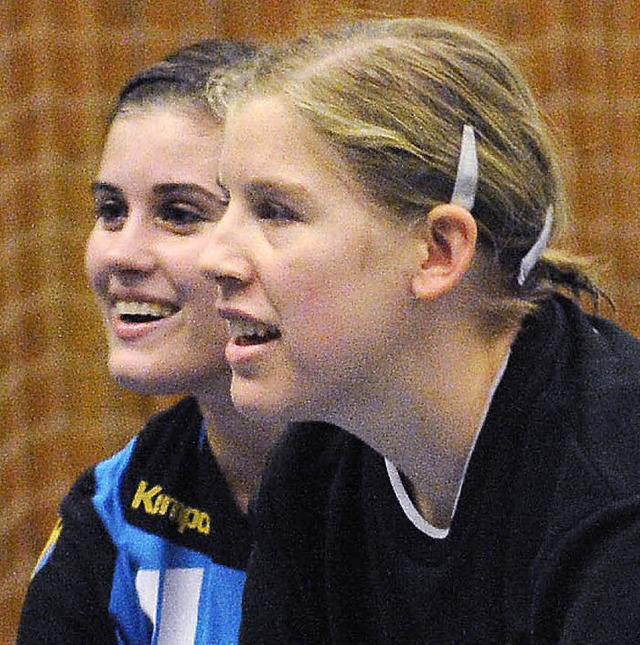 Ein Lcheln fr Fans: Katharina Himmelsbach und Kristin Wansidler  | Foto: Alexis Schaller