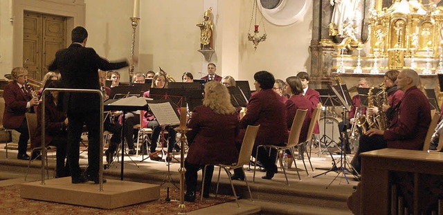 Der  Musikverein Oberhausen beim Kirchenkonzert.  | Foto: Schimanski