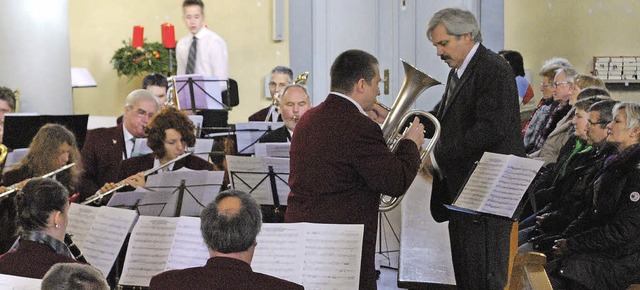 Die Stadtmusik Lrrach spielte am zweiten Advents-Samstag in der Stadtkirche.   | Foto: Thomas Loisl Mink