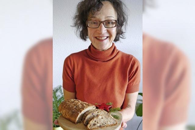 Anna Wehrle-Riege backt weihnachtliches Apfelbrot: Kalorienpause am Morgen