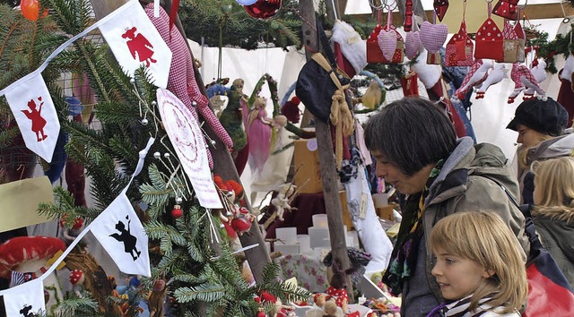 Der Brombacher Weihnachtsmarkt ist ein...bot von Hobbyknstlern und -bastlern.   | Foto: Paul Schleer