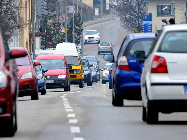 Verkehr auf der B3 in Schallstadt  | Foto: Siegfried Gollrad