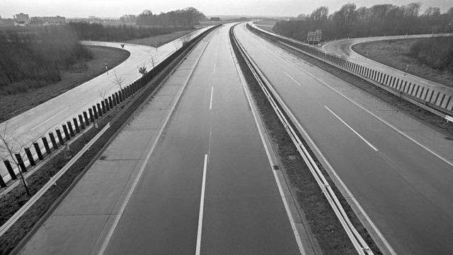 Leere Straen, wie auf dem Foto die  A...hr bei den vier autofreien Sonntagen.   | Foto: dpa