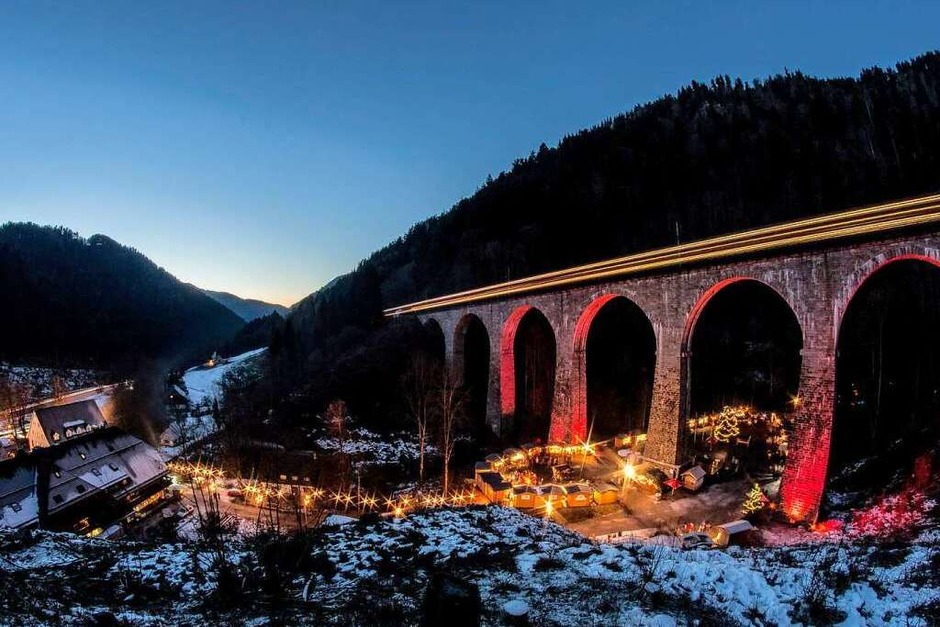 Romantisch ist es auf dem Weihnachtsmarkt in der Ravennaschlucht. (Foto: Daniel Antoniutti) Romantisch ist es auf dem Weihnachtsmarkt in der Ravennaschlucht. (Foto: Daniel Antoniutti)