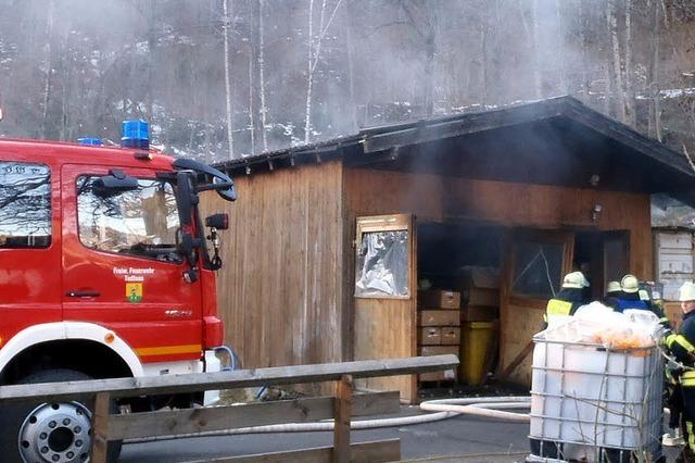 Brand in Brandenberger Lagerhalle gelöscht
