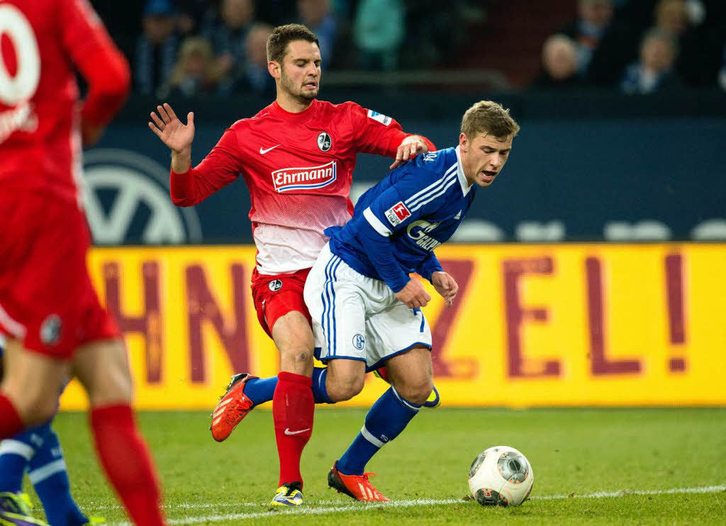 Pflichtsieg fr Schalke und ein weiteres Null-Punkte-Spiel fr den Sportclub: Der SC Freiburg verliert in Gelsenkirchen mit 0:2.