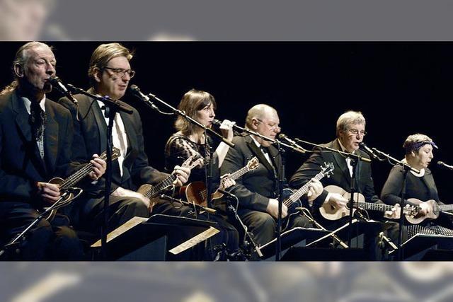 Das Ukulele Orchestra of Great Britain im Lrracher Burghof