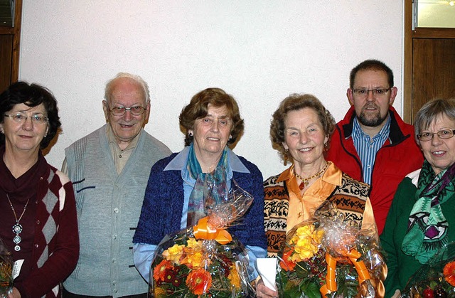 Ehrende und Geehrte (von links): Brunh...ender), Hildegard Burgert (25 Jahre).   | Foto: Christiane Sahli