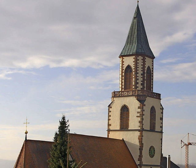 Der Kirchturm von St. Gallus ist  wieder intakt.   | Foto: Petra Wunderle