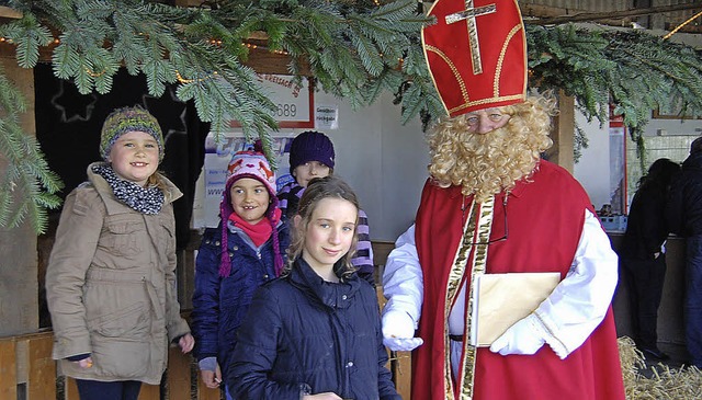 Mit einer  lebenden Krippe und dem Nik...Reit- und Fahrverein Breisach Advent.   | Foto: hans-jochen voigt