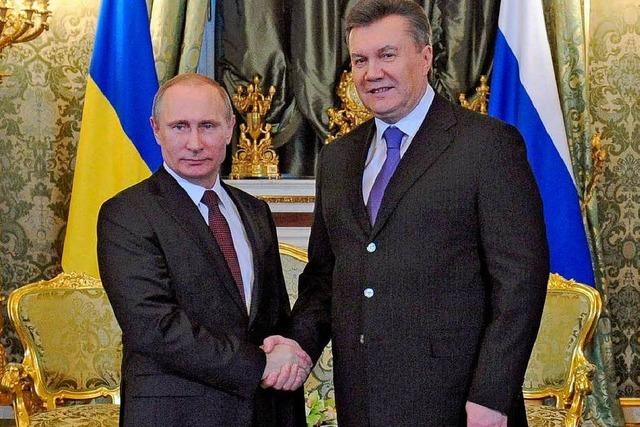 Janukowitsch erhält von Putin Hilfe