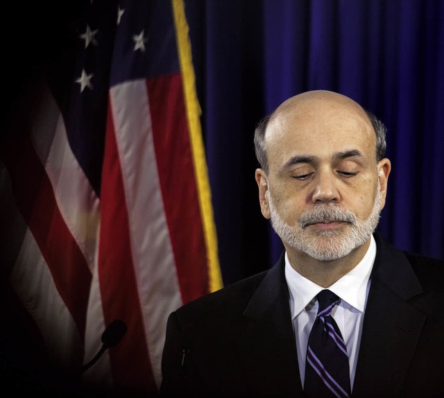 Beendet seine Amtszeit mit einem Paukenschlag: Ben Bernanke   | Foto: Archivfoto: dpa
