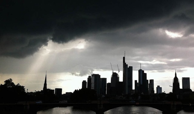 Frankfurts Geldhuser im Zwielicht   | Foto: dpa