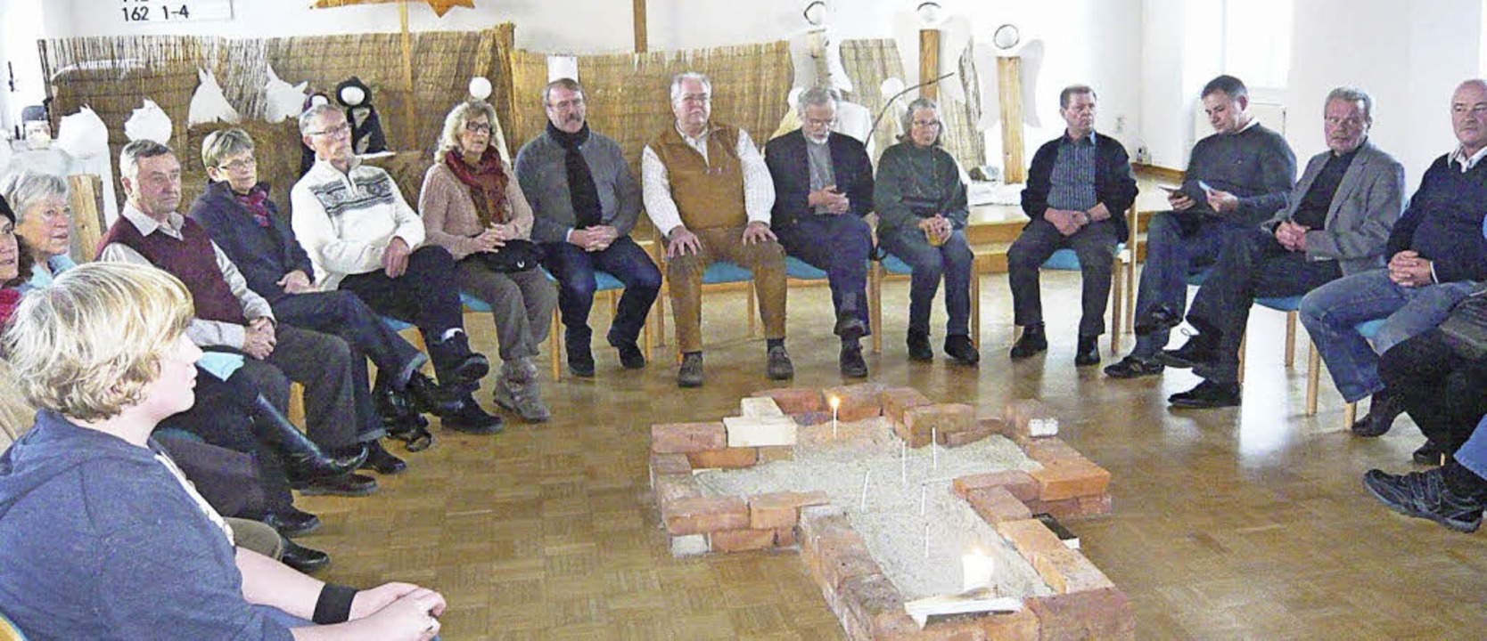 Ins Gesprch kommen, das ist das Anlie...sflugs wurde die Einrichtung besucht.   | Foto: zvg