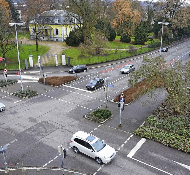 Knoten Aichelepark: Die Fahrt von Sde...durch Umgestaltung eingedmmt werden.   | Foto: Nikolaus Trenz