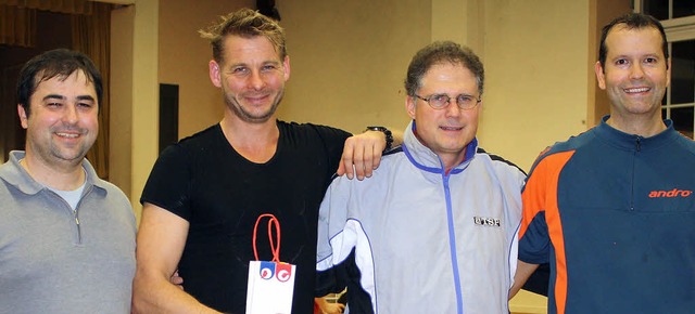 Das Siegertrio bei den Doppel-Meisters...(Sieger) und Gunter Schmid (2. Platz).  | Foto: Werner Schnabl