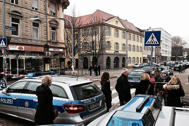 Groeinsatz nach Bombendrohung gegen das 