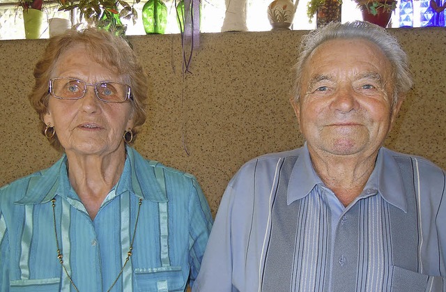 Stefan Fromm und seine Frau Hedwig geb...emeinsam im Familienkreis Weihnachten.  | Foto: Jutta Binner-Schwarz