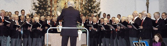 Der Mnnerchor Hochfirst prsentierte ... katholischen Kirche in Menzenschwand.  | Foto: Christiane Sahli